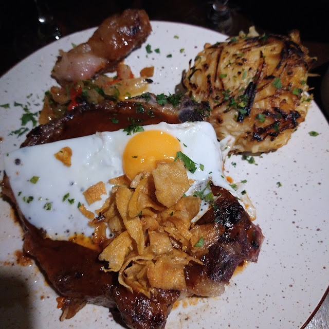 Ojo de Bife Con Barbacoa Huevo Y Roosty