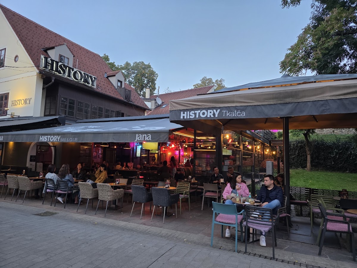 History Bar & Club