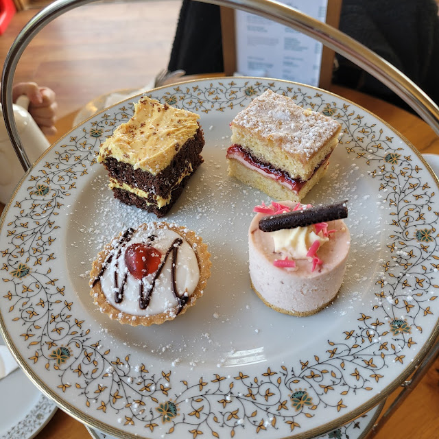 Cakes