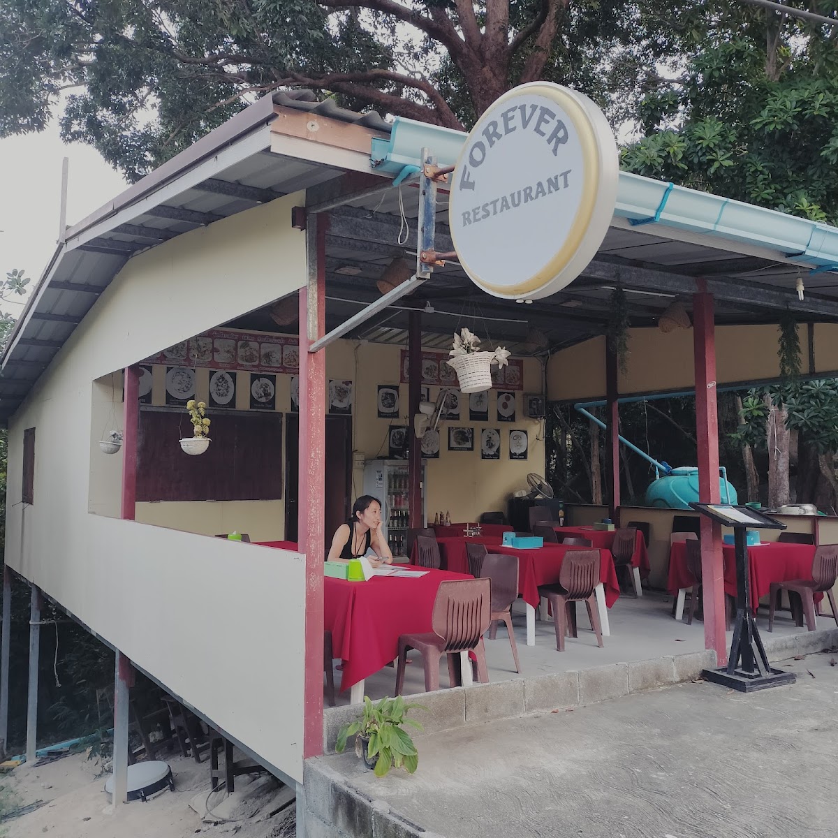 Forever Restaurant
