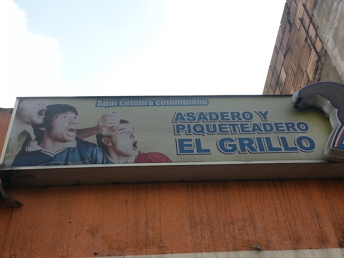 ASADERO Y PIQUETEADERO EL GRILLO