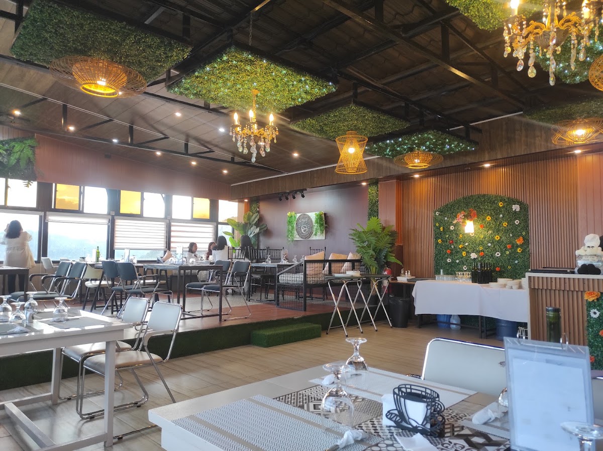 Nimbus Café and Resto
