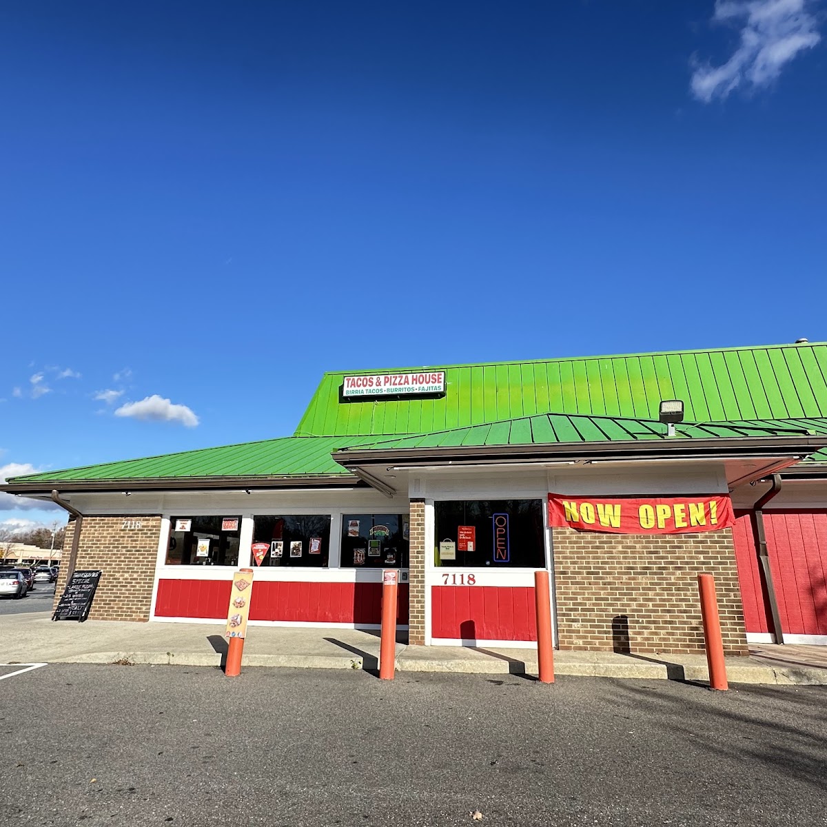 Tacos & Pizza House