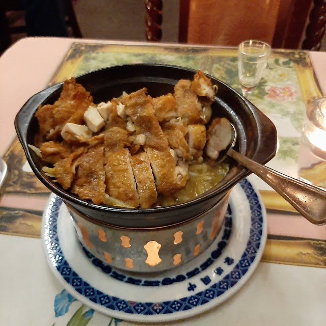Gourmettopf Knuspriges Hühnerfleisch Mit Champions Sojasprossen Und Möhren