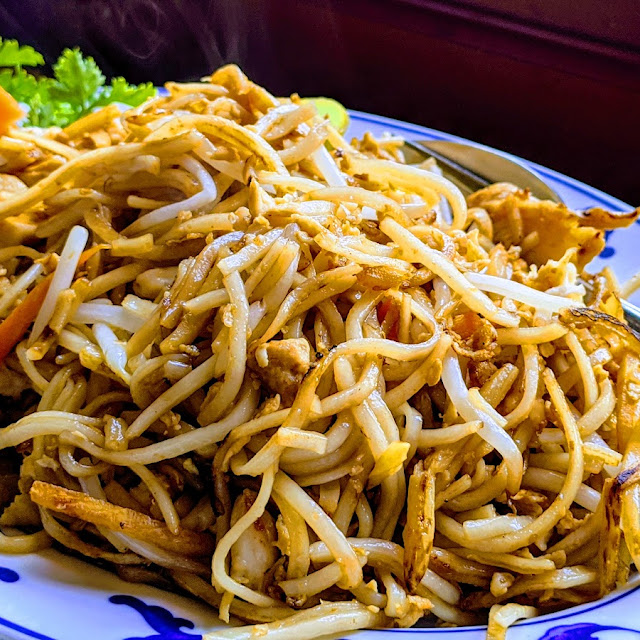 Gebratene Nudel Mit Hähnchen