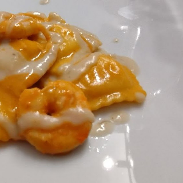 Ravioli Cacio E Pepe Gamberi Crema Di Cannellini E Timo