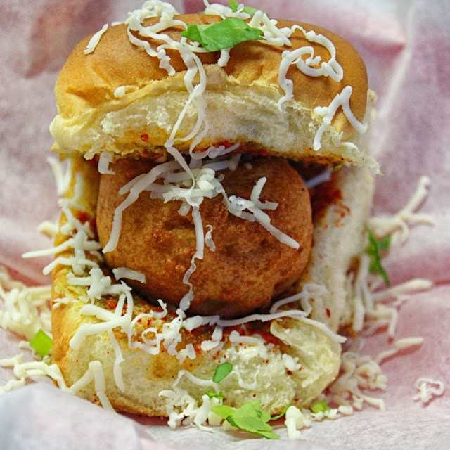 Vada Pav with Cheese
