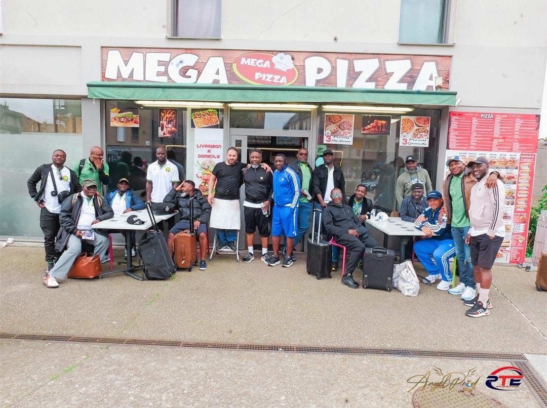 Mega Pizza