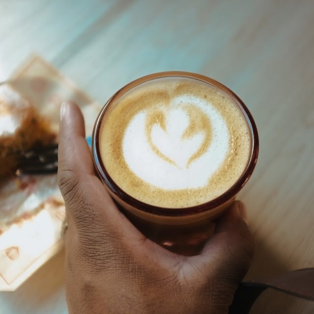 Vanilla Latte with Oatmilk