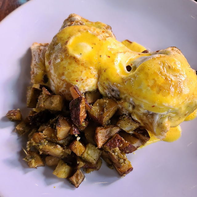Eggs Benedict with Brisket