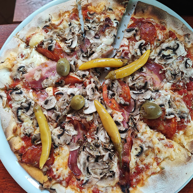 Pizza Pikant