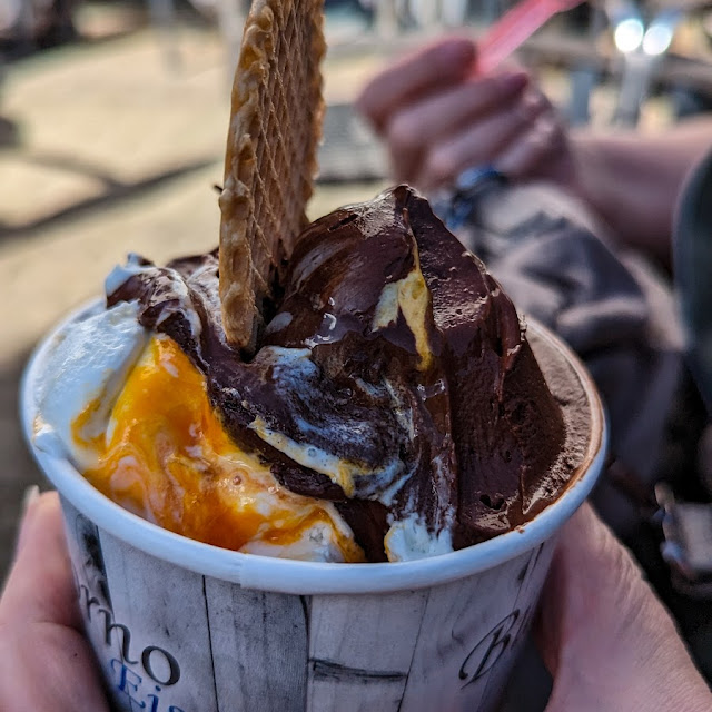 Bittere Schokolade Pfirsich Maracuja Joghurt