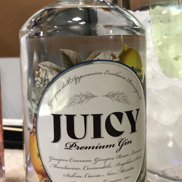 Gin Particolare Con Note Di Agrumi