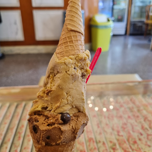 Helado de Chocolate Astor Y Marron Glacé