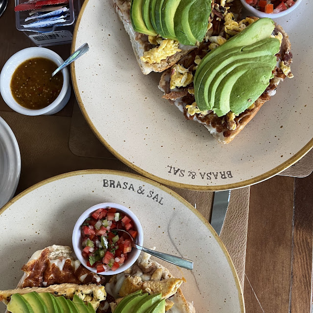 Molletes Salados