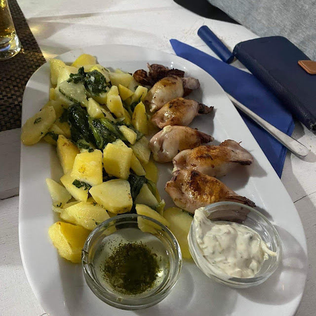 Gefüllter Tintenfisch Mit Kartoffeln Und Mangold