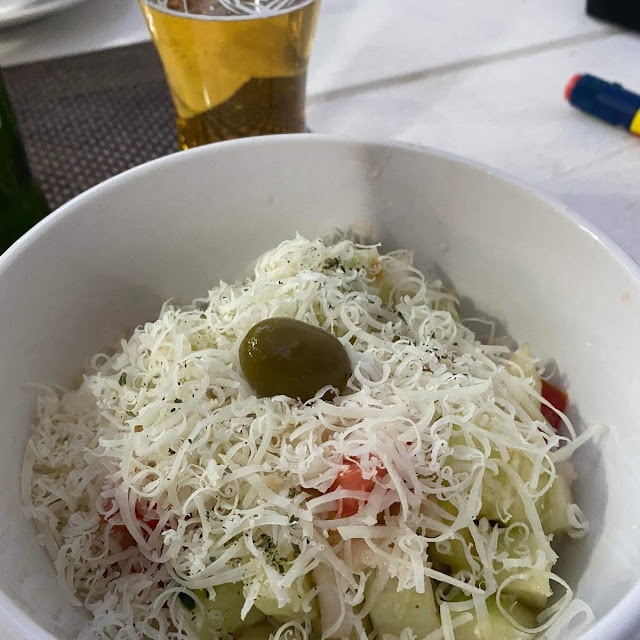 Sopska Salat