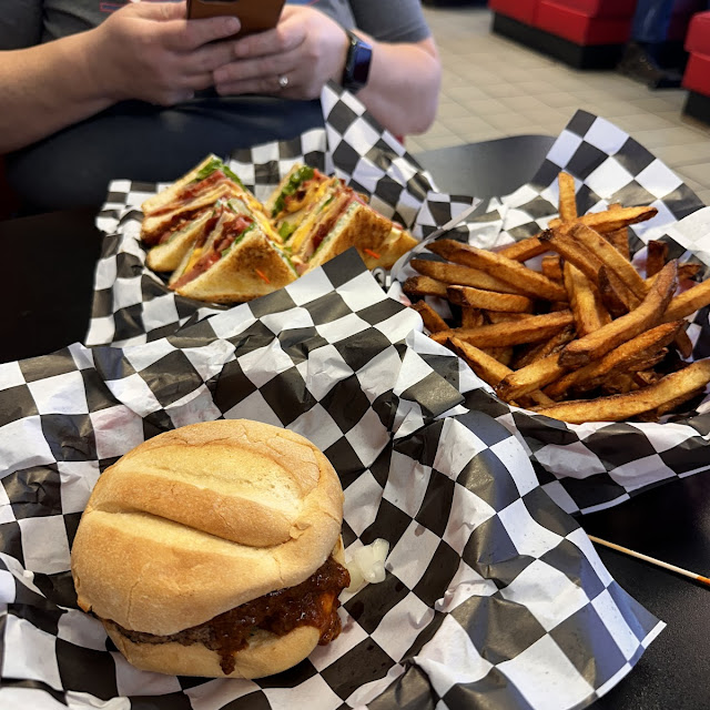 Carolina Burger