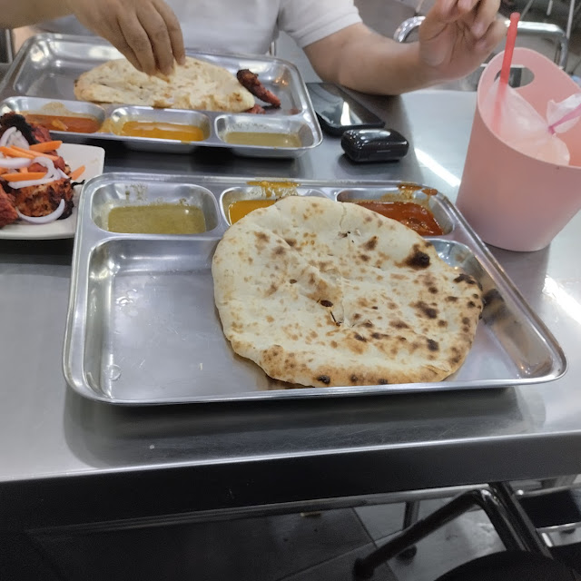 Roti Naan Biasa Roti Naan Cheese Ayam Tandoori Nescafe Panas Extra Joss Mangga
