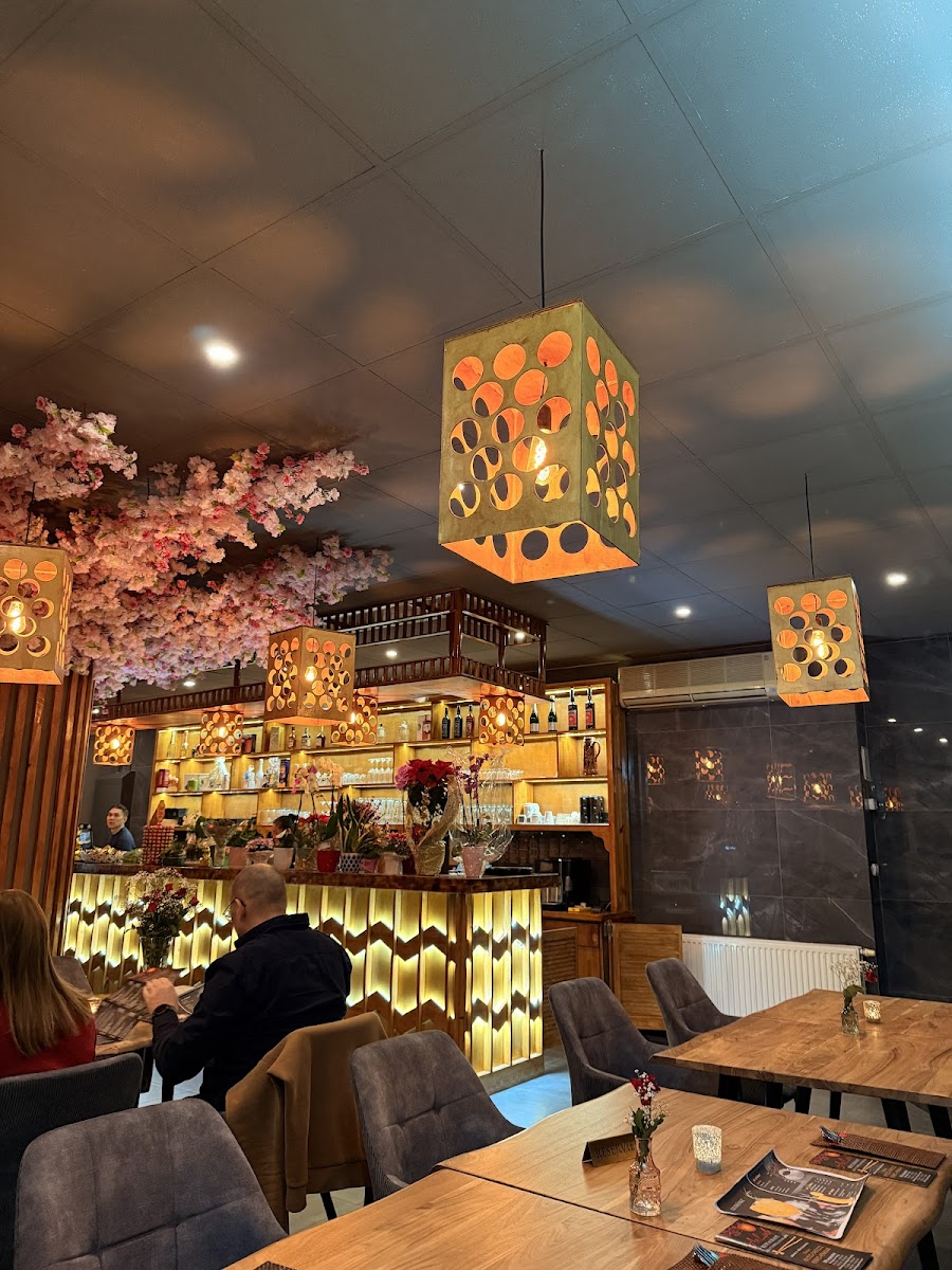 An Linh - ASIA Cuisine & Sushi Bar