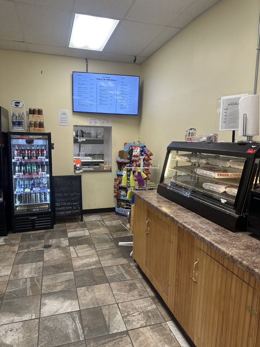 Hole in The Wall Pizza and Deli