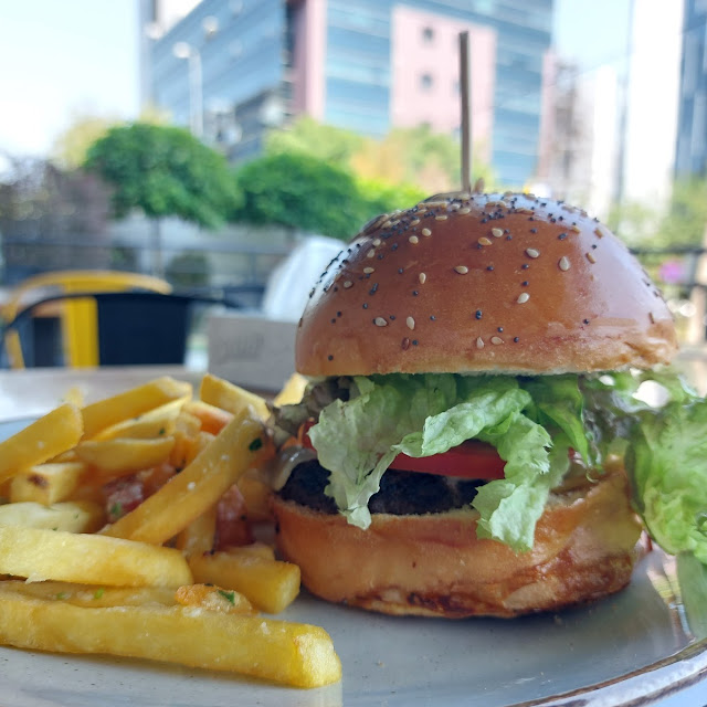 Burger De Vita