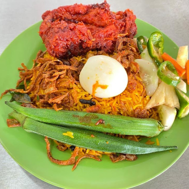 Nasi Kandar Ayam Goreng