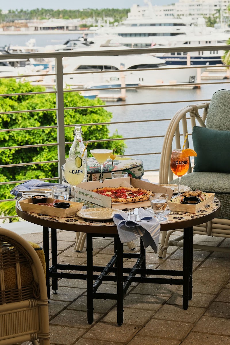 Bar Capri