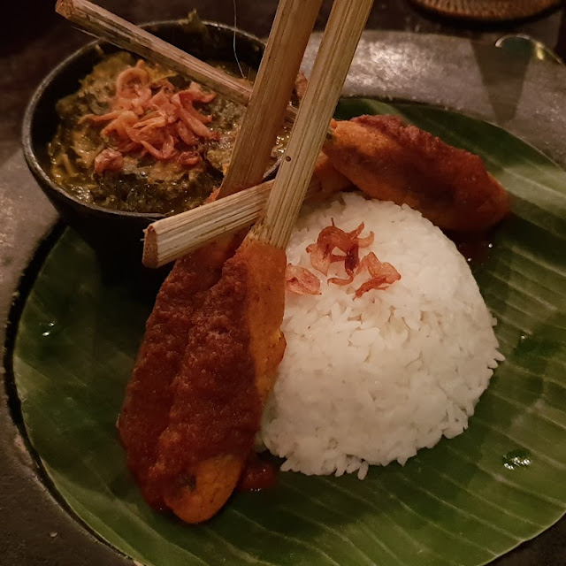 Sate Pusut
