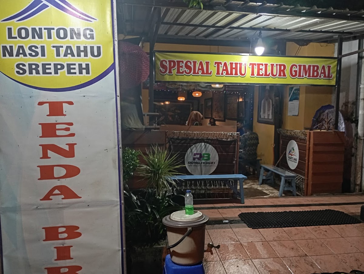 Warung Lontong Tahu Sate Serepeh Tenda Biru