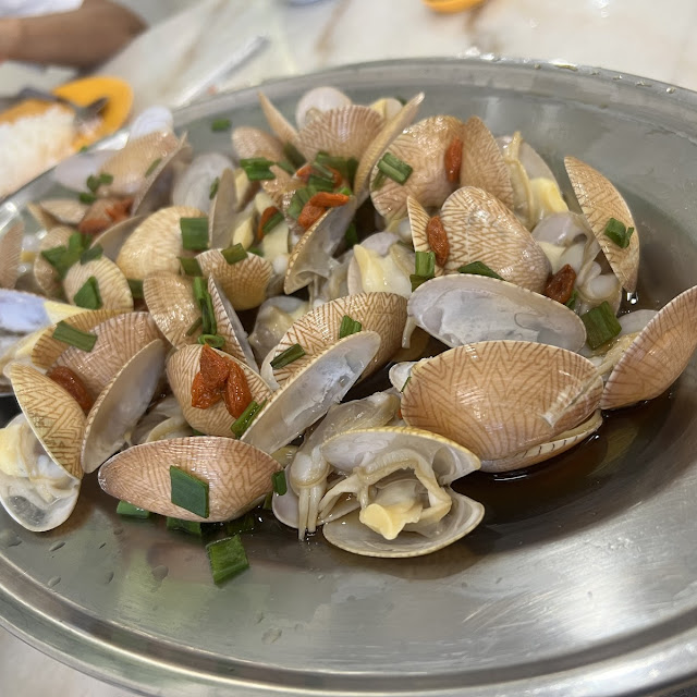 Steamed Lala in Soya Sauce