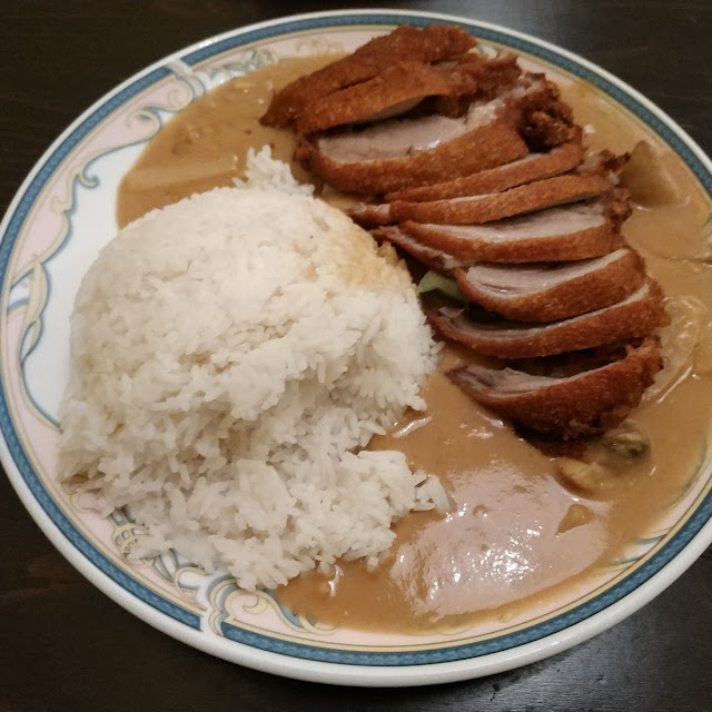 Ente Mit Gemüse Und Erdnusssauce