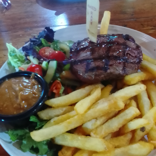 Steak Chips & Salad