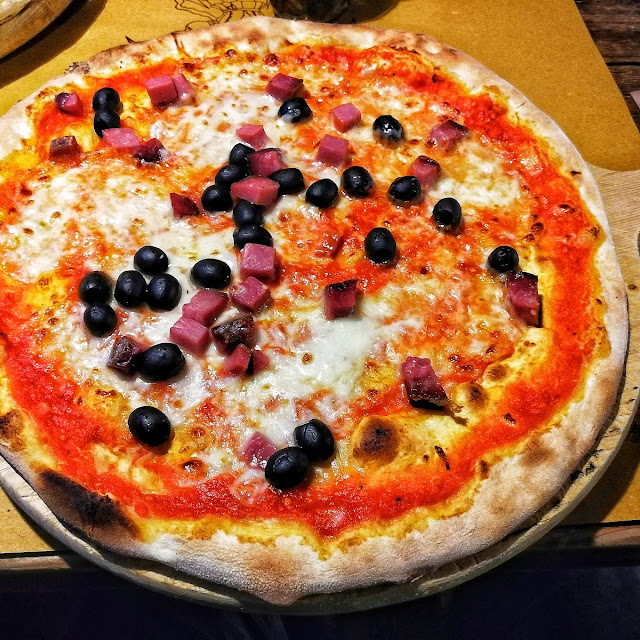 Pizza Romana