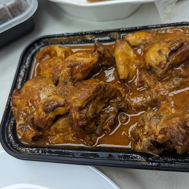 Stewed Chicken Poul an SOS