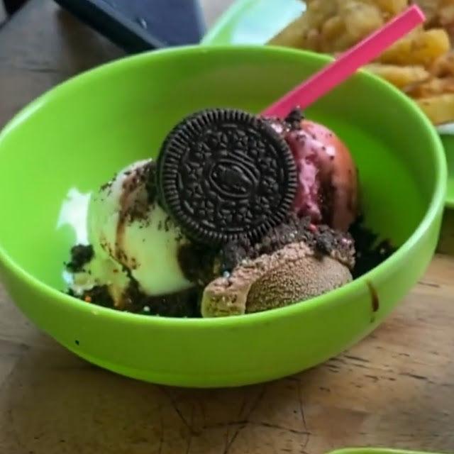 Eskrim Oreo