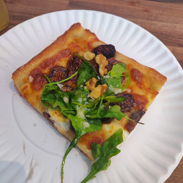 Fig and Goat Cheese Pizze
