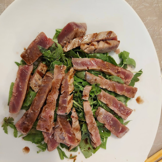 Tagliata Di Tonno Con Rucola