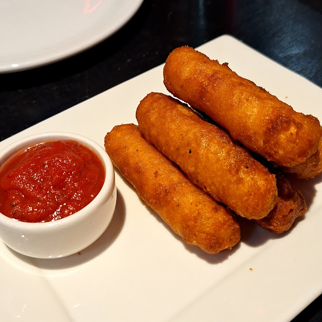 Mozzarella Sticks