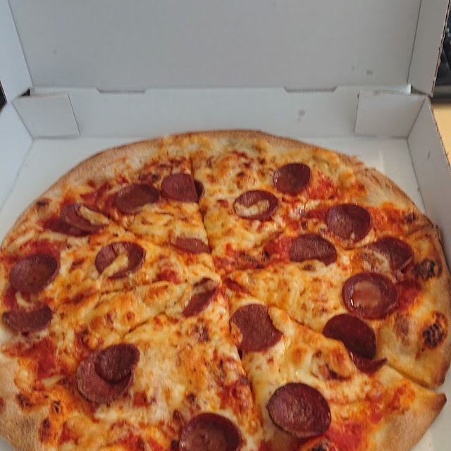 Nr 48 Pizza Pepperoniwurst