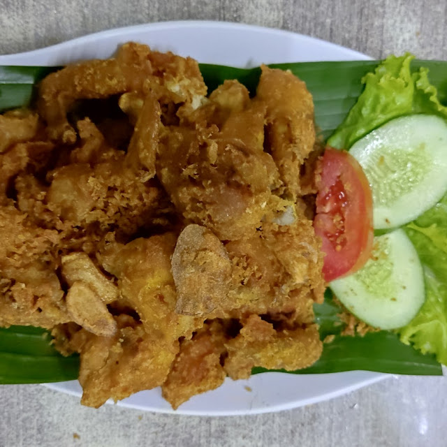 Ayam Goreng Bawang Putih By Stand Shanita