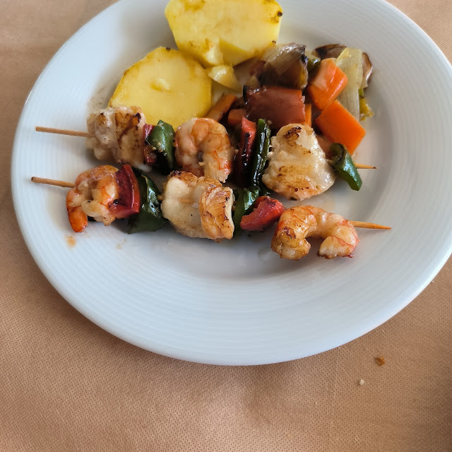 Brocheta de Langostinos Y Pescado