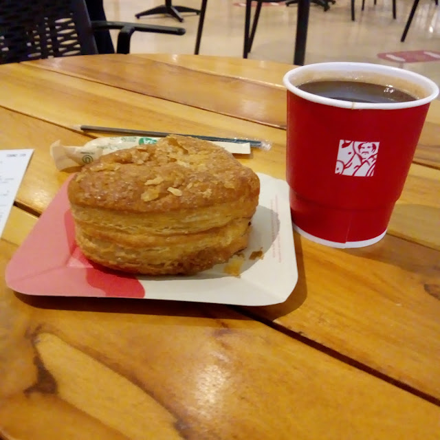 Tinto Y Torta de Arequipe