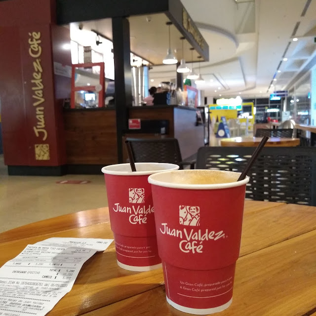 Café Americano Y Capuchino