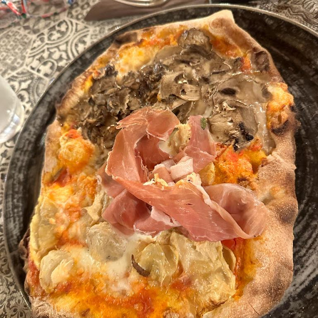 Pinsa Capricciosa