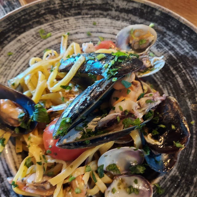 Fettuccine Con Frutti Di Mare