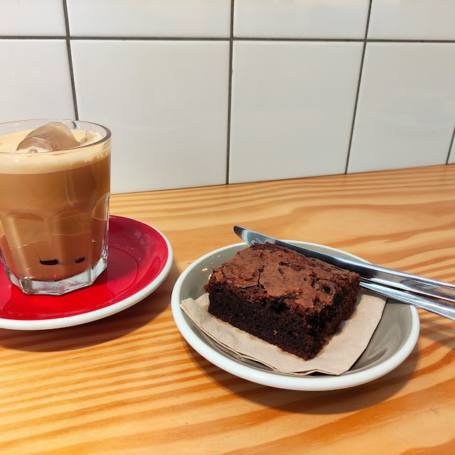 Café Con Leche Y Brownie
