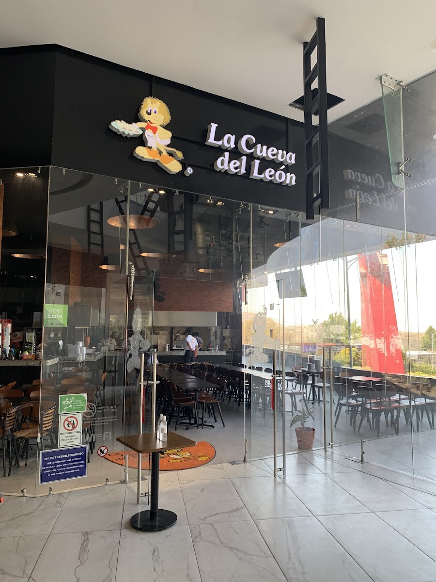 La Cueva del León