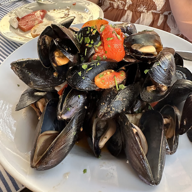 Muscheln In Tomatensauce