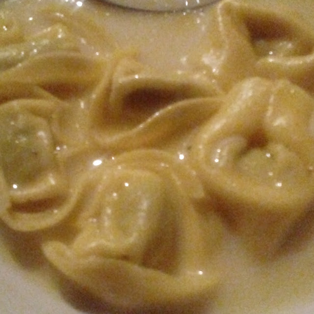 Tortelloni Spinaci E Speck In Brodo